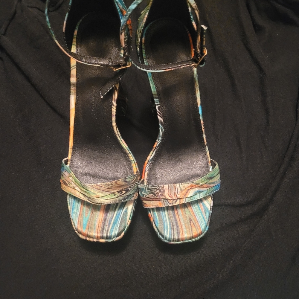 Platform Heels - Picture 2 of 8